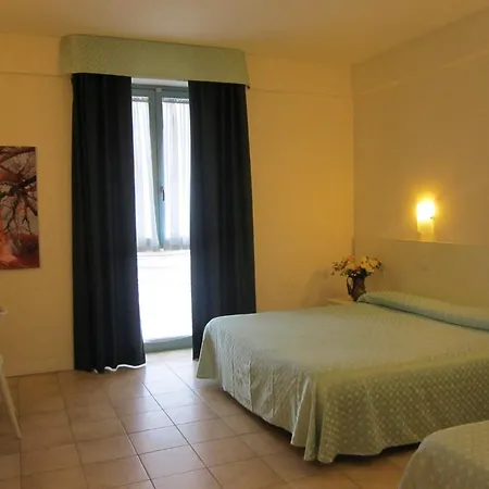 Ξενοδοχείο Lieta Sosta 3*